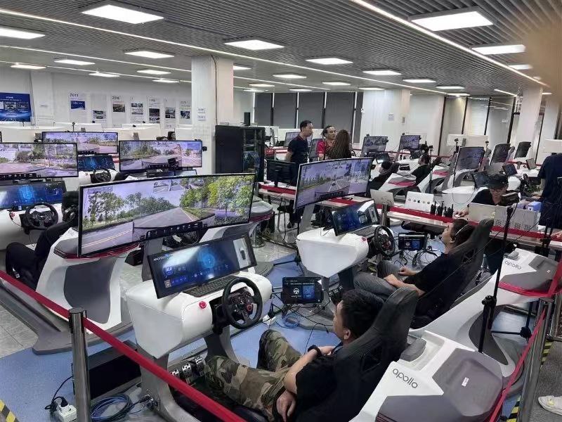 #新技术 #资本 #落地  #反垄断 #持续创新 #收割用户 #配套措施 #审慎支持1.技术对社会的影响，是明显可见的